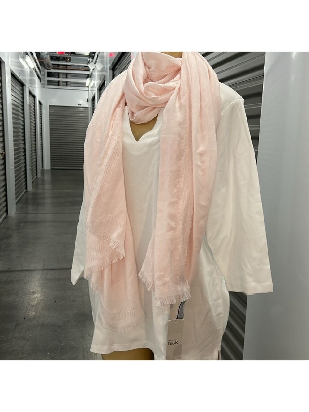NWT Nordstrom Rack Pink Spring/Summer Scarf - Picture 5 of 8